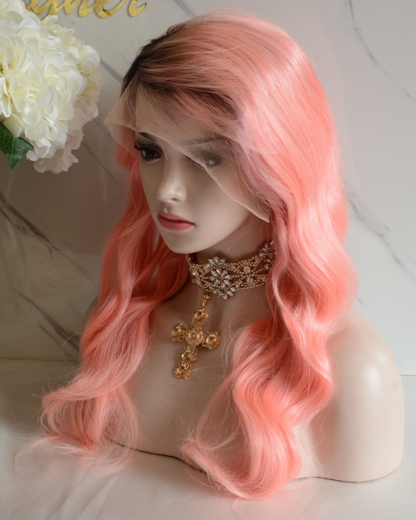 Tilpasset blondefront brasiliansk Remy Pink Peach med mørke røtter Body Wave menneskehår parykk 18"