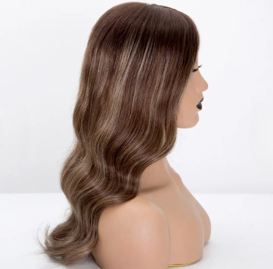 Lager 13" x 4 blonder foran brasiliansk #1B/27 Ombre Wavy Pixie Human Wigs 6" 130 % tetthet