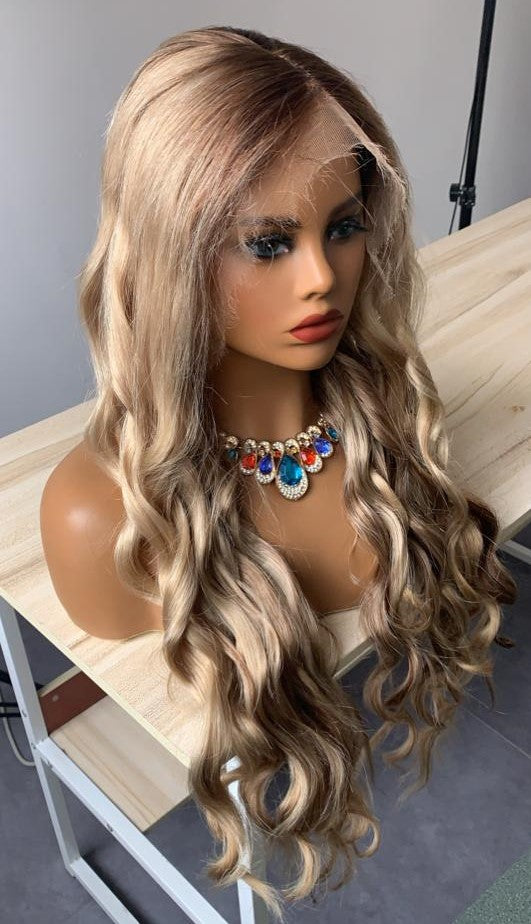 Stock Lace Front Brazilian Blonde Ombre Balayage Wavy Human Hair Wig