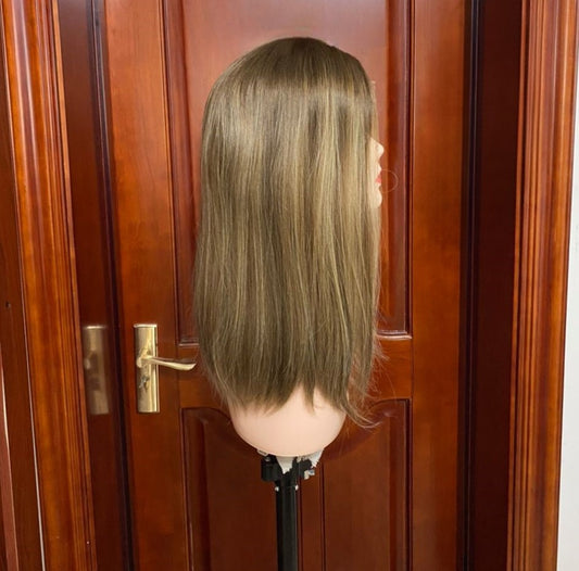 Stock #2 Parrucche ebraiche di capelli umani lisci naturali, a leggero strato, 21" e 24" Densità del 130%