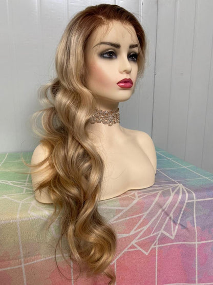 Stock 13" x 6" Lace Front Brasilianische Dunkle Wurzeln/Braun/Blond Balayage Echthaarperücke 26" 180% Dichte