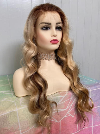 Stock 13" x 6" Lace Front Brasilianische Dunkle Wurzeln/Braun/Blond Balayage Echthaarperücke 26" 180% Dichte