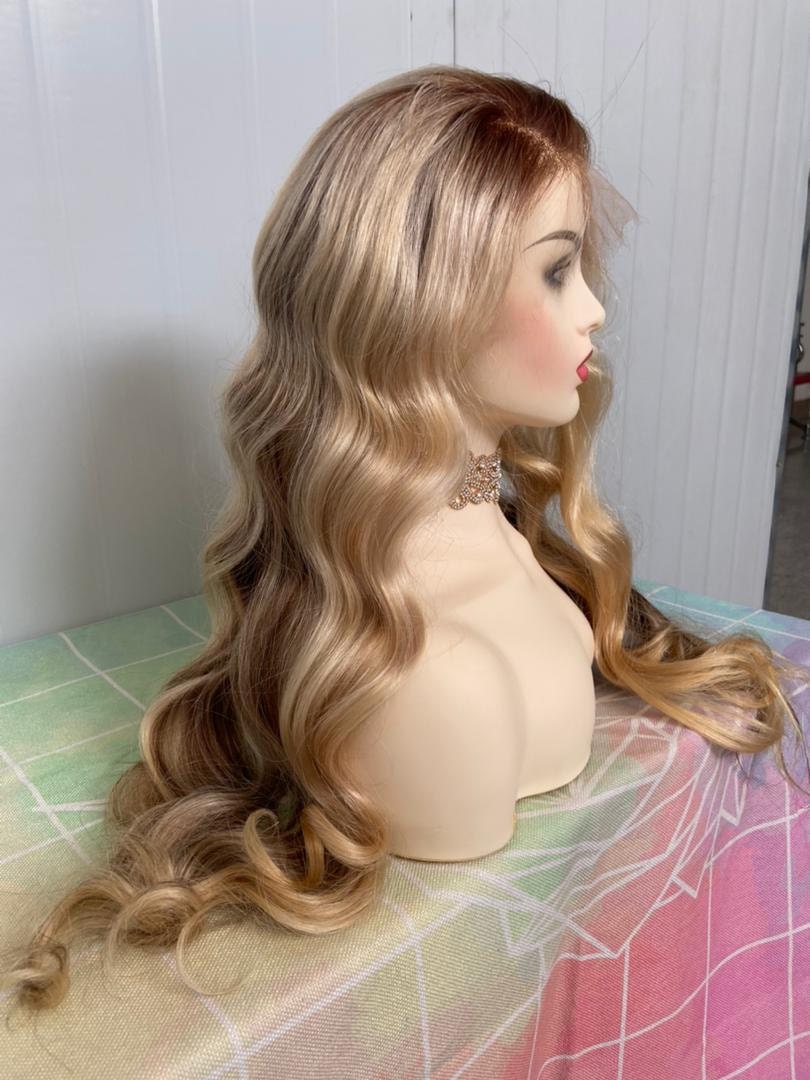 Stock Lace Front Brazilian Blonde Ombre Balayage Wavy Human Hair Wig